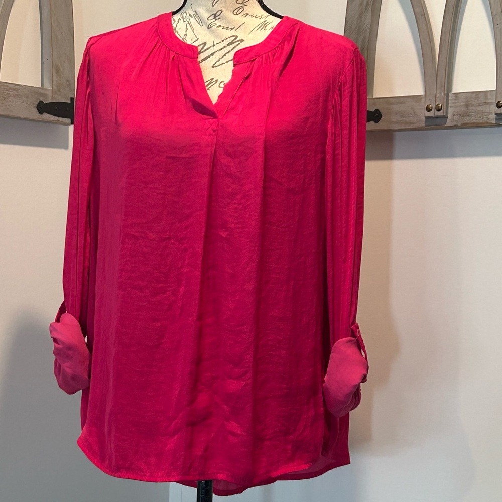 Simply Vera Long Sleeve Blouse Pink Soft Silky Comfortable V-Neck size Large - Picture 2 of 10